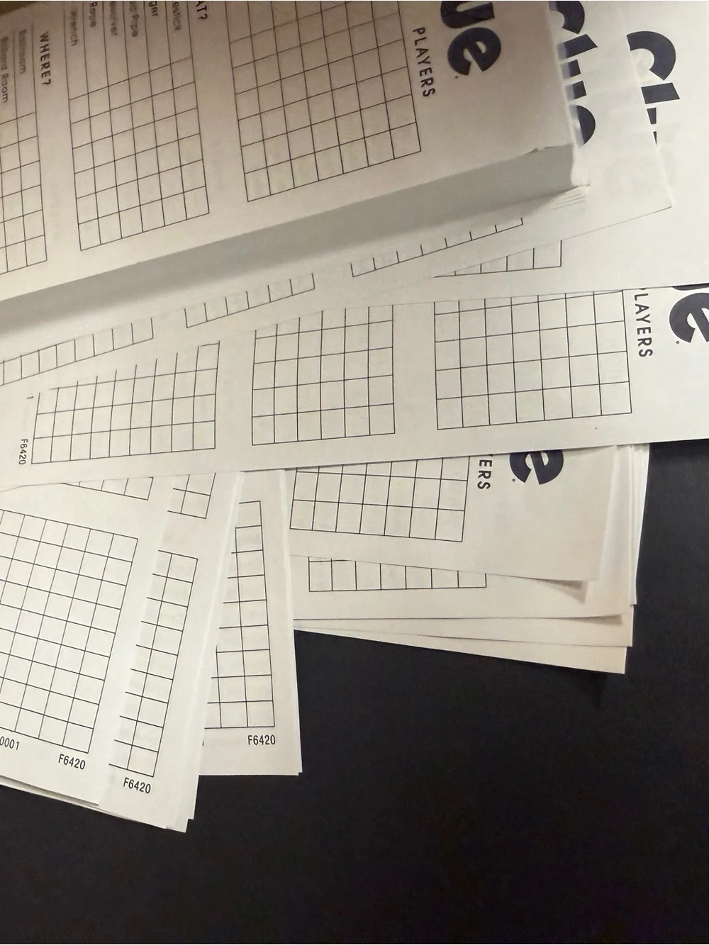 Classic Mystery Family Game - clue